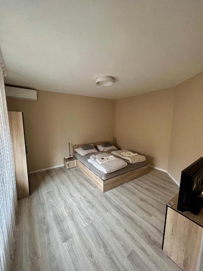 Ferienwohnung Voeroesmarty Deluxe Vendeghaz Kaposvár Exterior foto